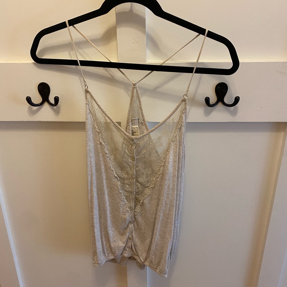 ⚡️3/20$⚡️A&F lace detail top
